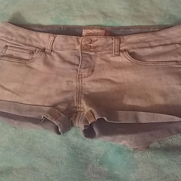 Short's - Picture 2 of 6